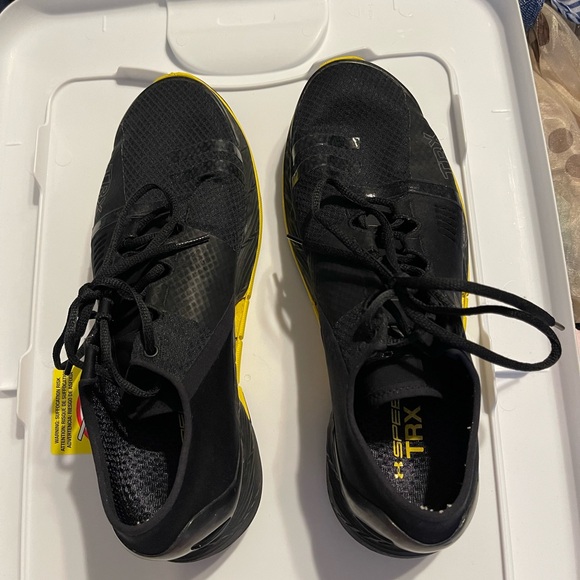 Under Armour Men's Black and Yellow Athletic Shoes - Picture 1 of 6